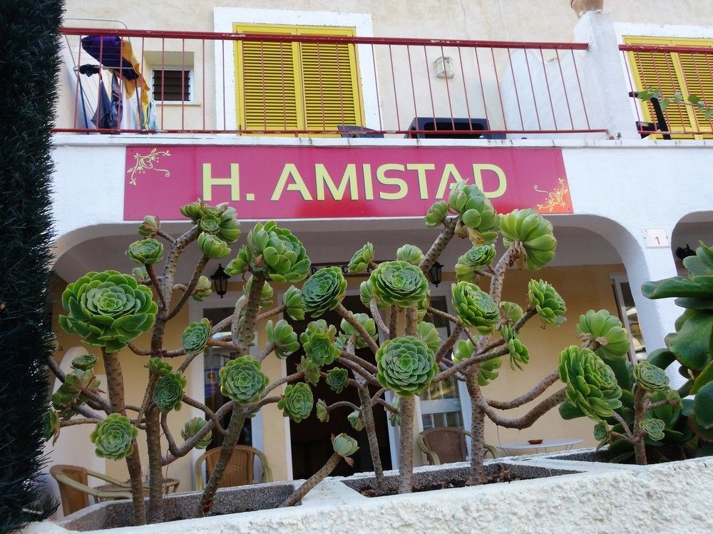 Amistad Hotel Peguera Exterior photo